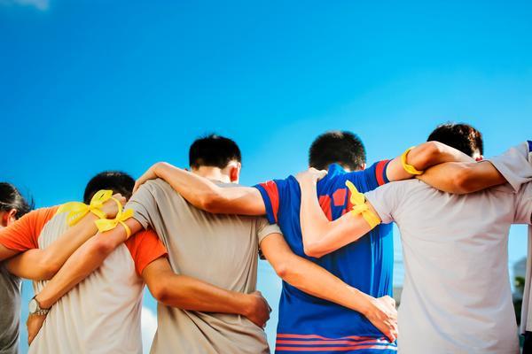 培养领导力：从个人成长到团队领导的过程 图2