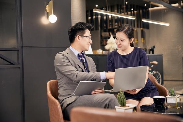培养领导力的有效方法：从自我提升出发，建立信任，激发团队潜能 图1