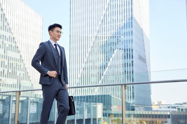 营销条线工作日志：策略制定与执行策略图1