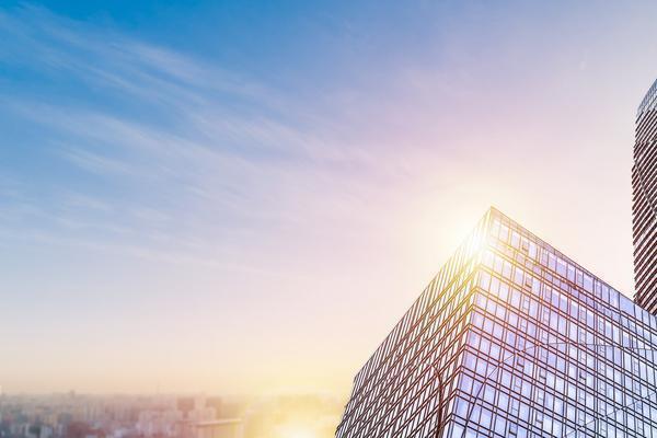 “商务包行业动态：2023年市场趋势与竞争态势分析报告”图1