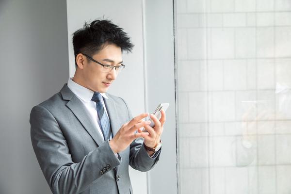 《2022年手机行业发展趋势图：描绘未来智能生活新形态》 图2