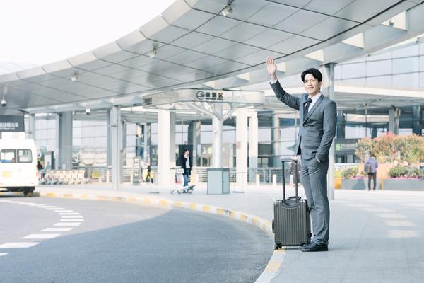 《当前企业领导力培养的现状分析与未来挑战预测》图1