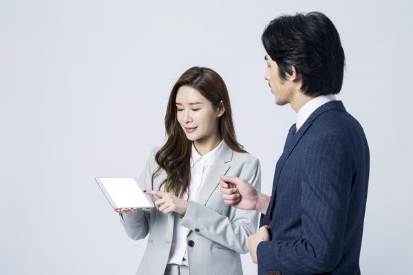 传统企业转型全攻略：从困境到重生，如何成功转型？图1