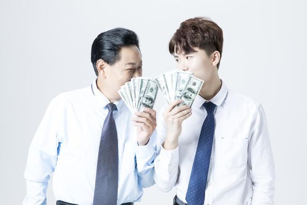 舆情软件商业模式研究：新形势下的机遇与挑战图1