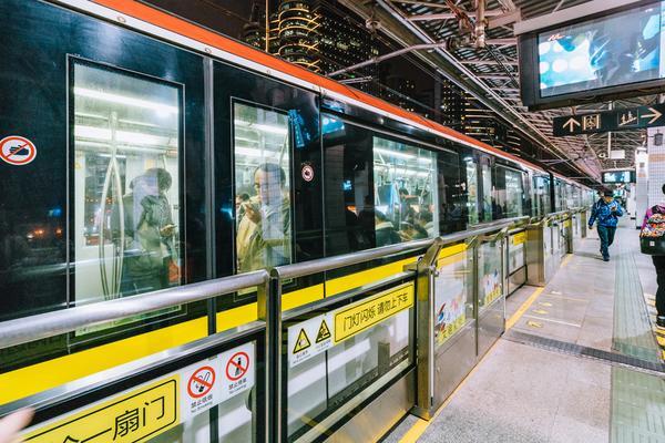 探索城市航站楼商业模式的创新与挑战图1