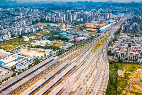 智能建造助力企业转型：驱动未来建筑行业的发展新趋势图1