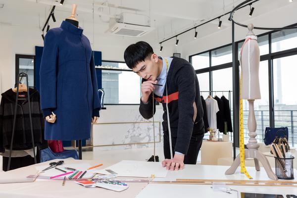 服装设计行业发展趋势与规范化发展研究 图2