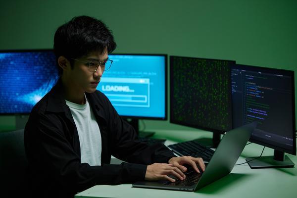 《领导者如何培养领导力：从理论到实践的全面指南》图1