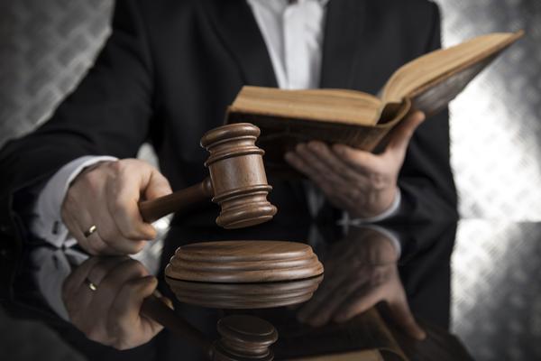 办理贷款法人股东能否授权签字？相关法律与实践探讨 图1