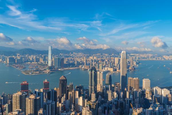旅游企业转型战略：应对市场变革的制胜之道图1