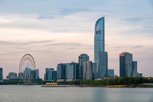 移动商务商业模式的特点与项目融应用 图1