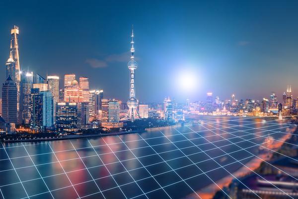 探究网红商业模式的构成:从网红经济到商业价值最大化图1